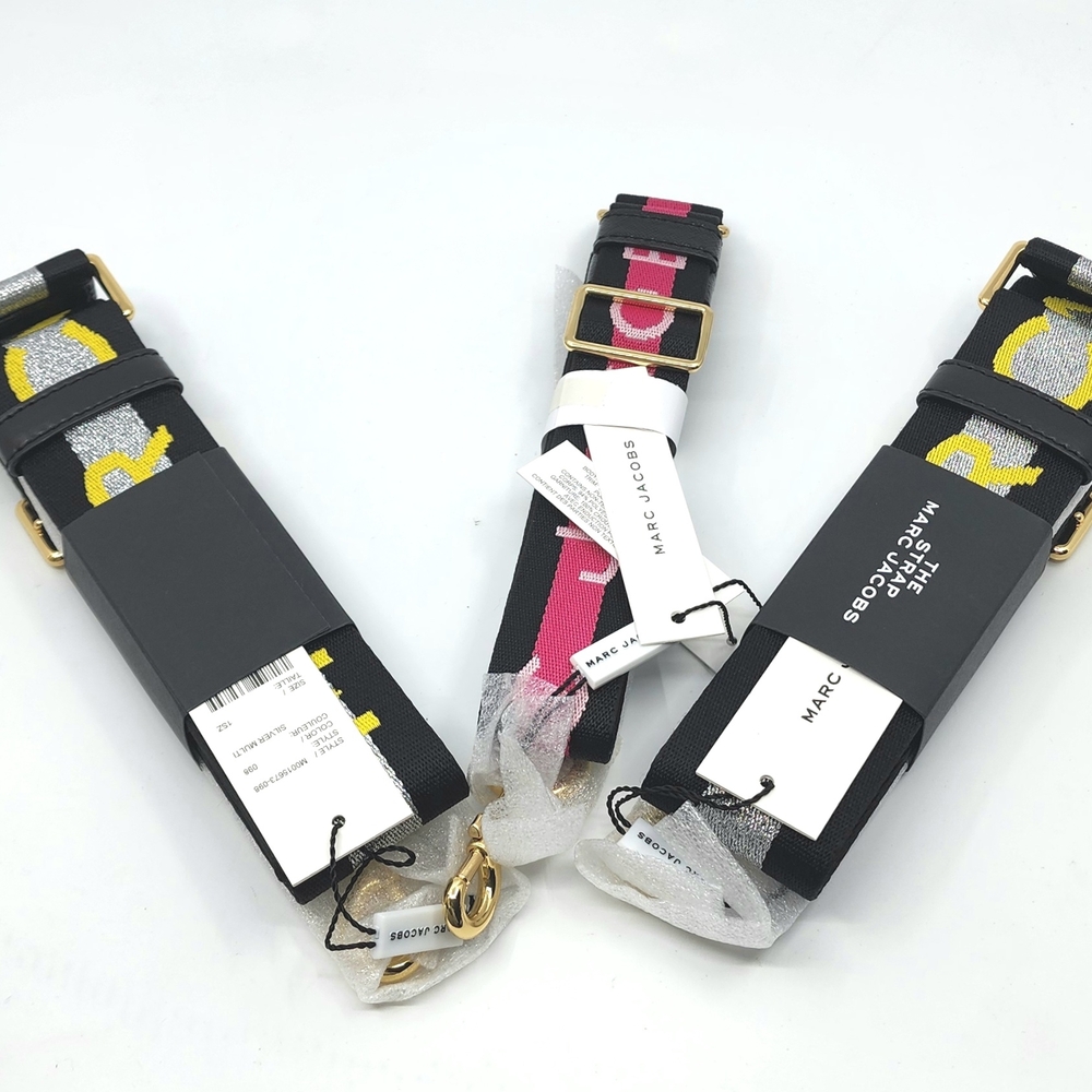 💥 HOST PICK 💥 NWT Marc Jacobs Logo Strap Trio Sold